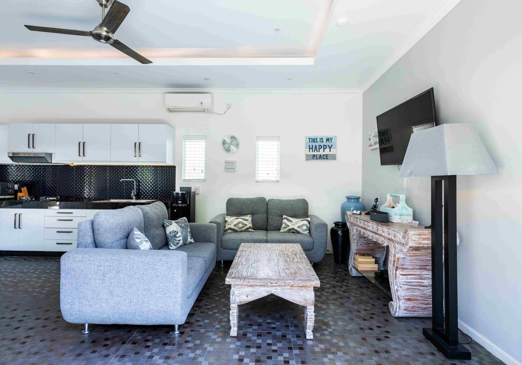 Charming, Villa Sofie - Central Sanur With Refreshing Pool ภายนอก รูปภาพ