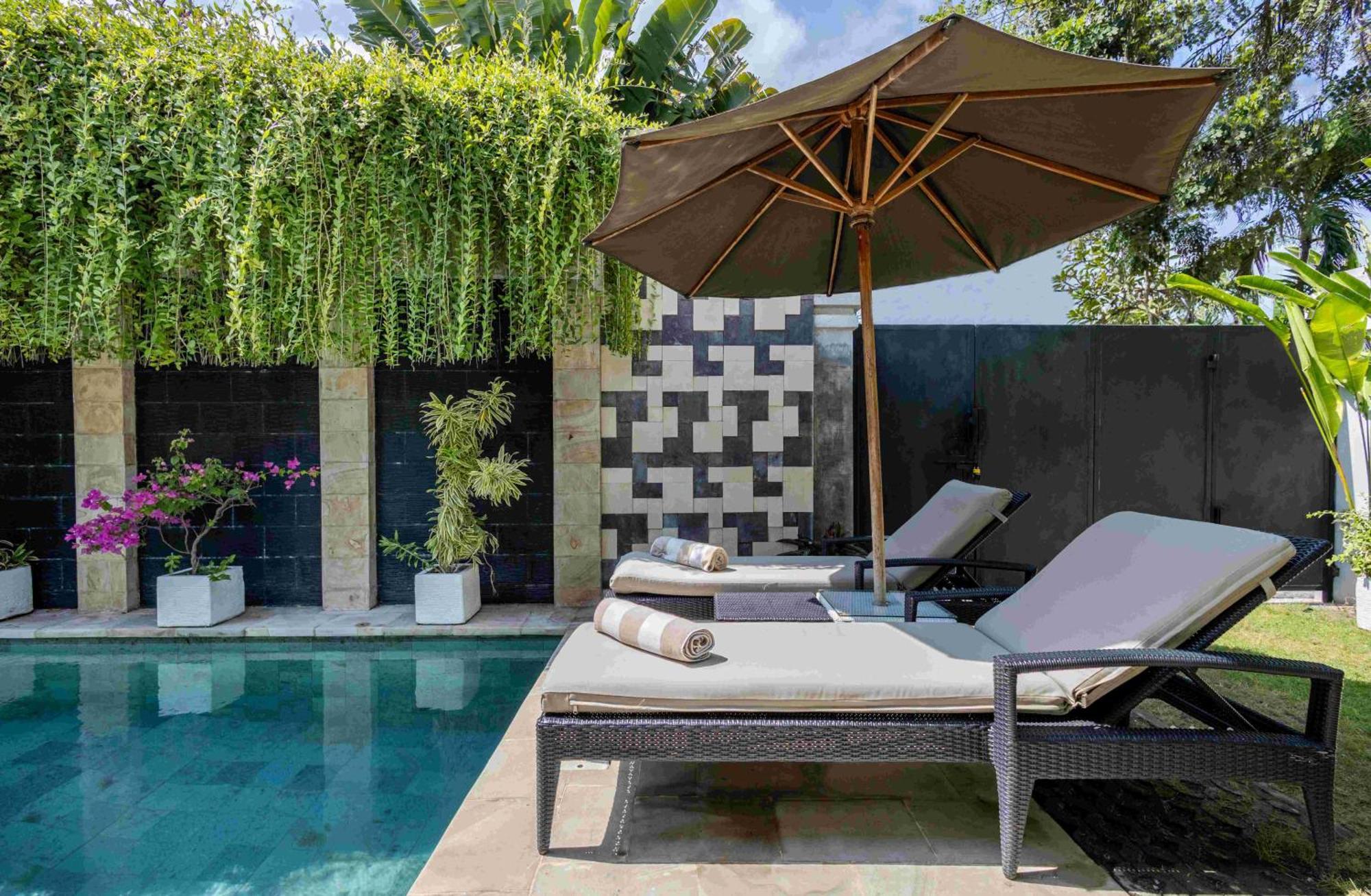 Charming, Villa Sofie - Central Sanur With Refreshing Pool ภายนอก รูปภาพ