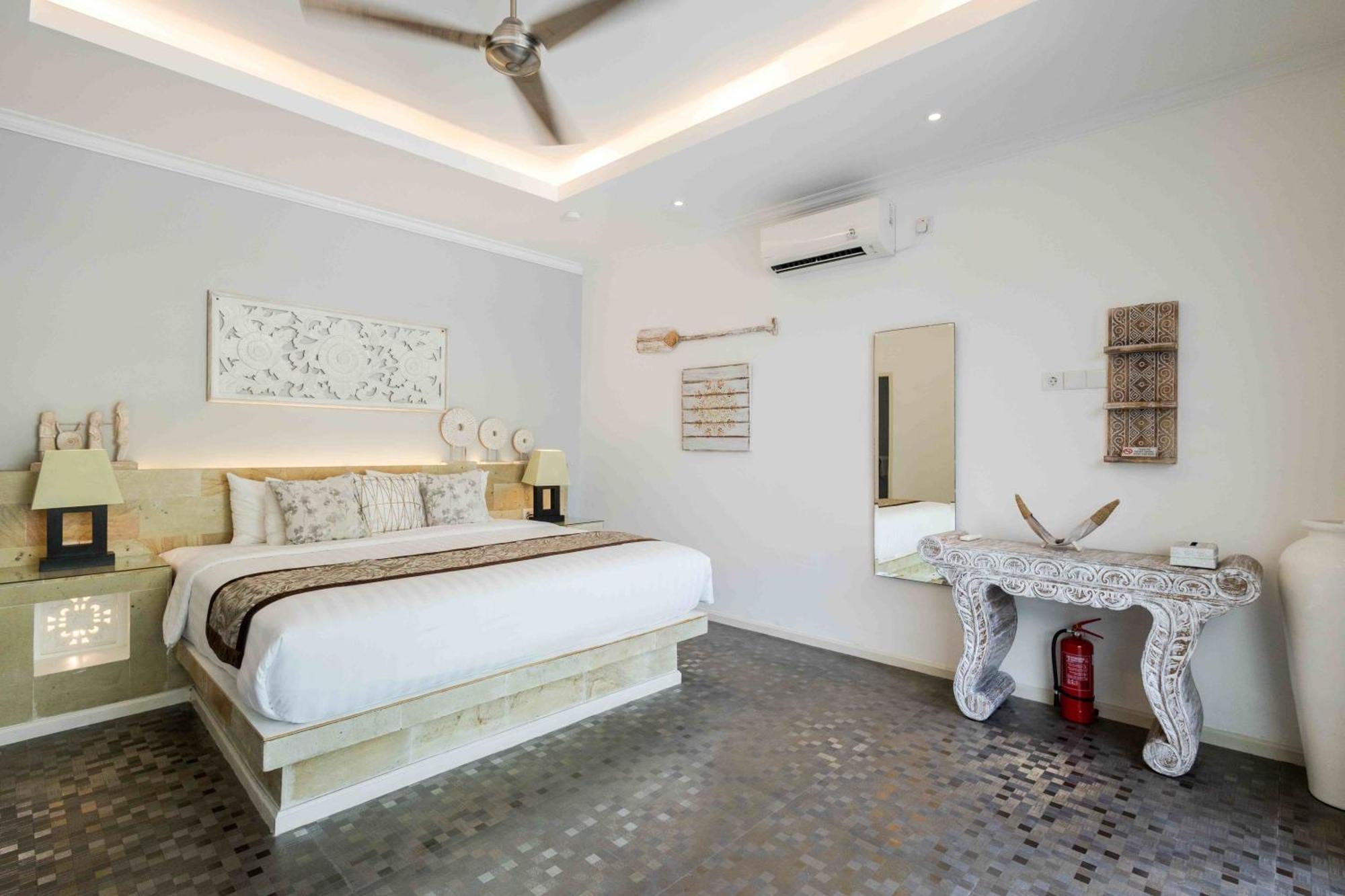 Charming, Villa Sofie - Central Sanur With Refreshing Pool ภายนอก รูปภาพ